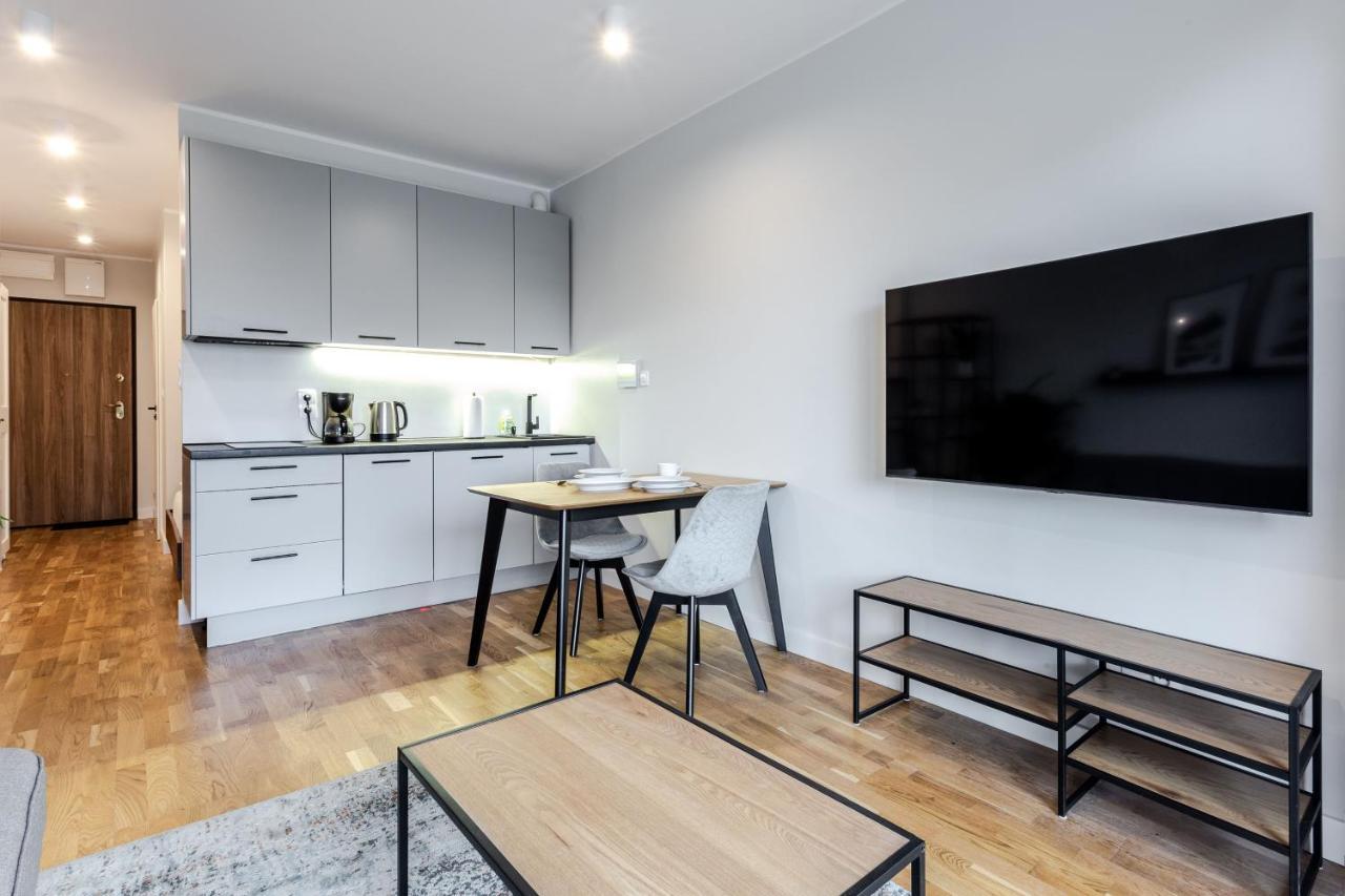 W Centrum- Wenecja Apartment *
